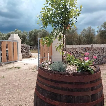 Masseria Petrore Grande Di Polimeno Alessandra 公寓 *