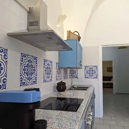 Masseria Petrore Grande Di Polimeno Alessandra * 库特罗菲安诺